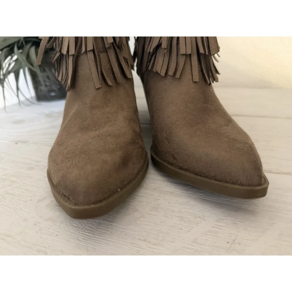 NEW Indigo Rd. Fringe Ankle Boots Axwell Sz 7 Brown Sueded Western Boho Cowgirl